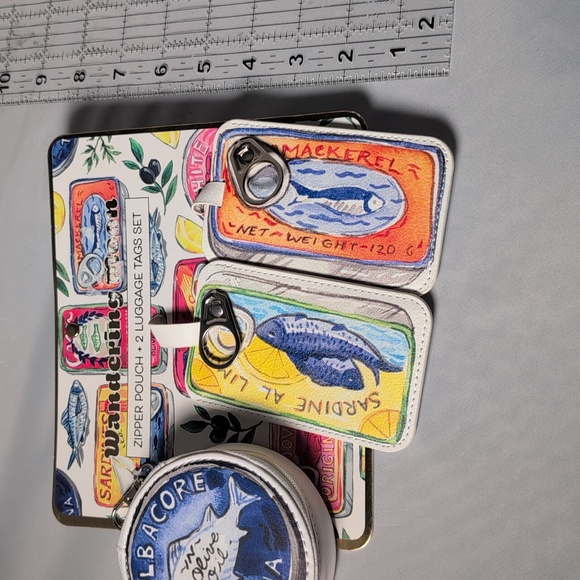 Wandering Moon Zipper Pouch & Luggage Tags Set Sardine - Picture 3 of 10